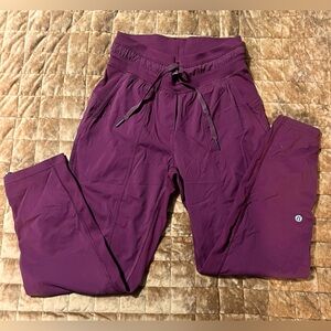 Lululemon jogger pants size 0